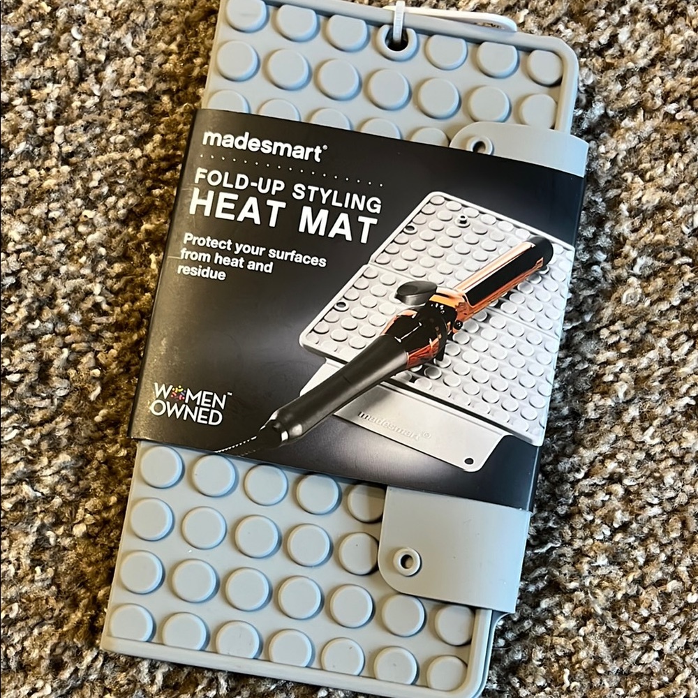 heat mat  Fold-Up  NWT Host pick